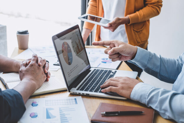 4 Ways To Crush Your Growth Marketing Goals